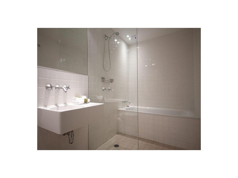 Broadbeach QLD 4218
