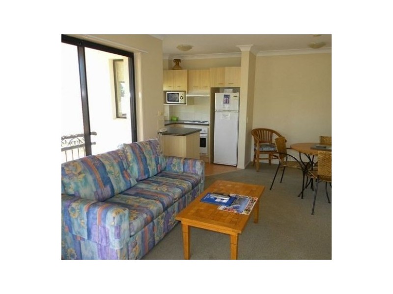 28/9-13 Margaret Avenue, Broadbeach QLD 4218