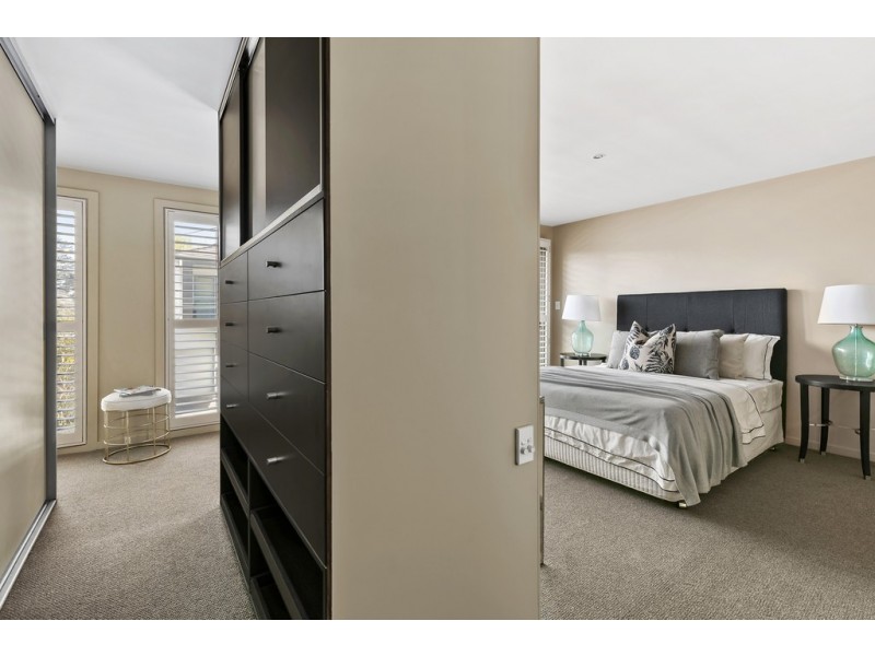 20a Alfred Street, St Peters NSW 2044