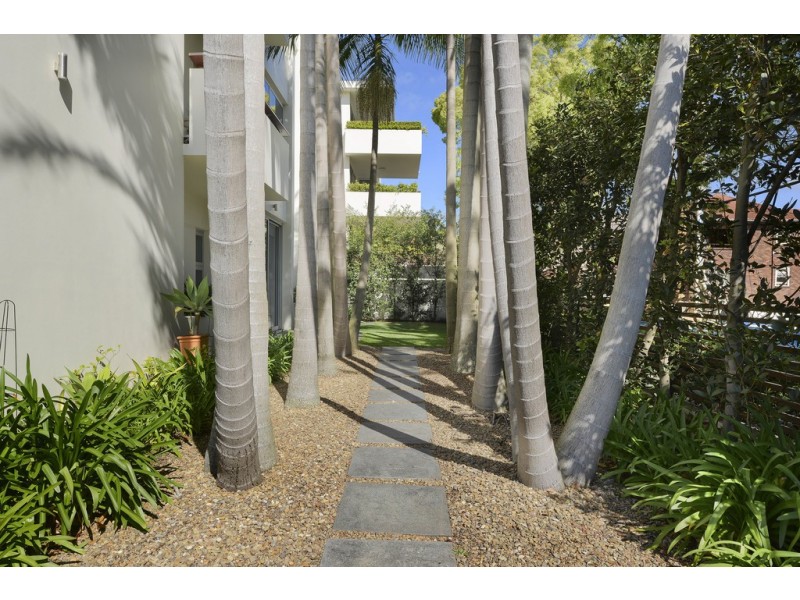 1/2 Ian Street, Rose Bay NSW 2029