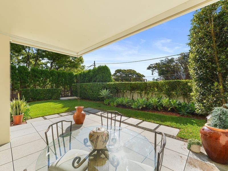 1/2 Ian Street, Rose Bay NSW 2029