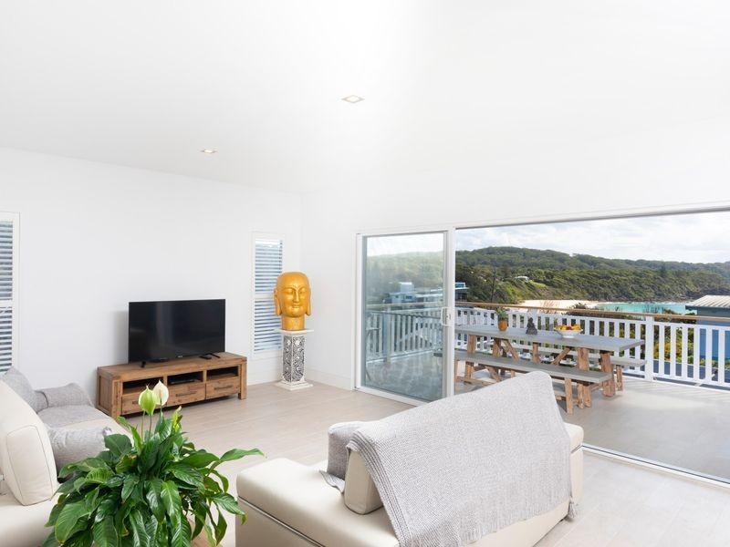 63 Kinka Road, Seal Rocks NSW 2423