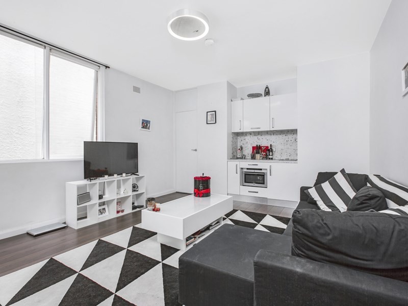 7/4 Barncleuth Square, Elizabeth Bay NSW 2011