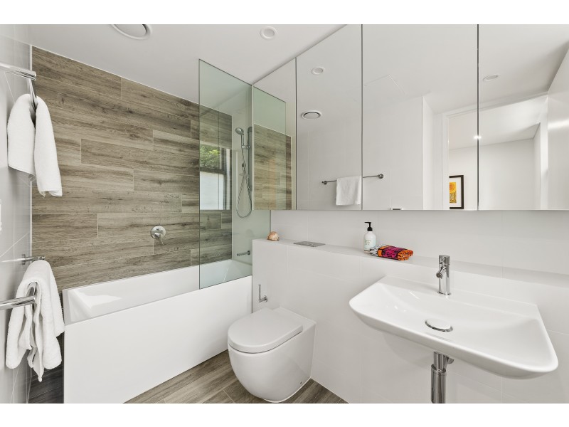 1/2 Warners Avenue, North Bondi NSW 2026