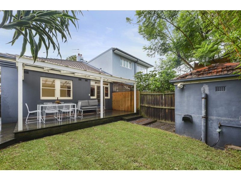 16 Oakley Road, North Bondi NSW 2026