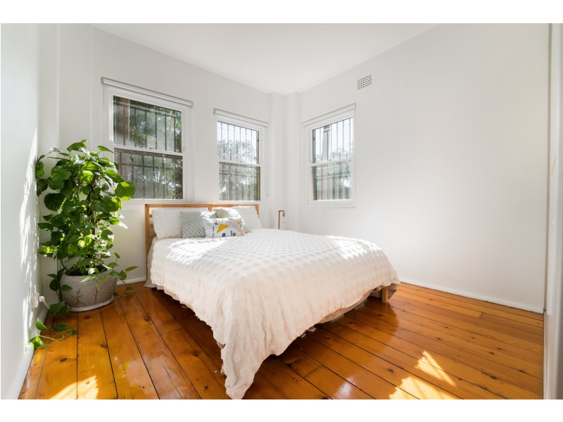 2/52a Sir Thomas Mitchell Road, Bondi Beach NSW 2026