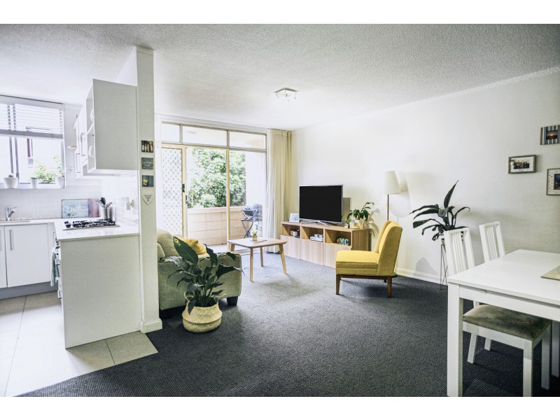 17/15 Wallis Parade, North Bondi NSW 2026