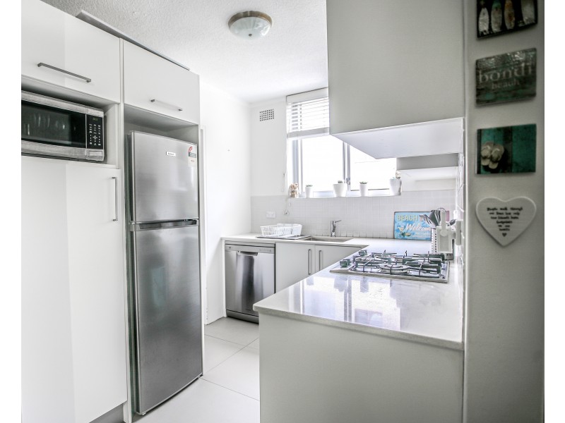 17/15 Wallis Parade, North Bondi NSW 2026