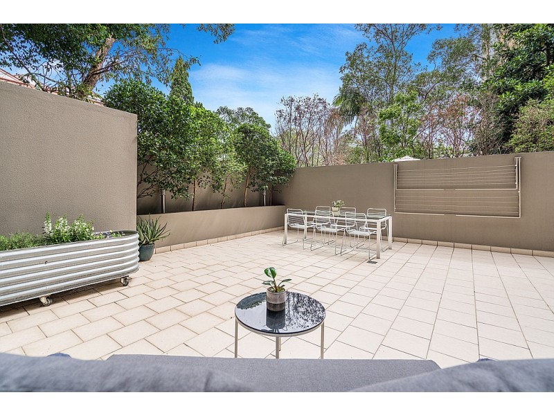 2/30-34 Penkivil Street, Bondi NSW 2026