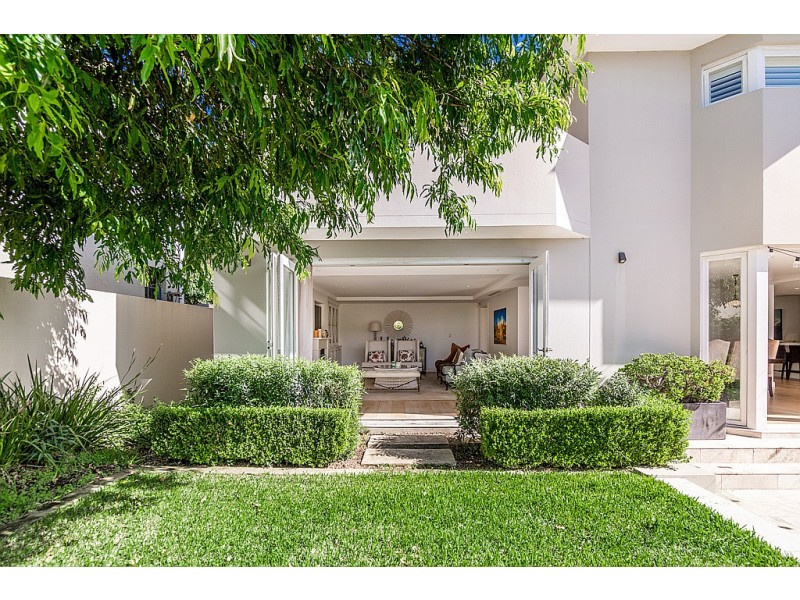 11B Fitzwilliam Road, Vaucluse NSW 2030
