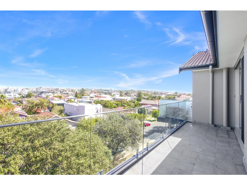 16/17-23 Wallis Parade, North Bondi NSW 2026