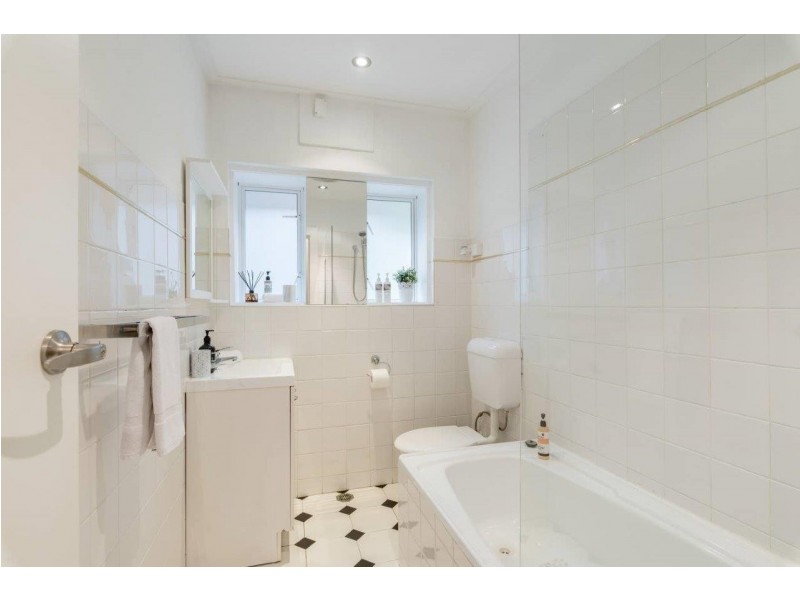 1/54 Campbell Parade, Bondi Beach NSW 2026