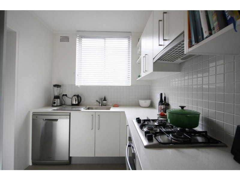 17/15 Wallis Parade, North Bondi NSW 2026