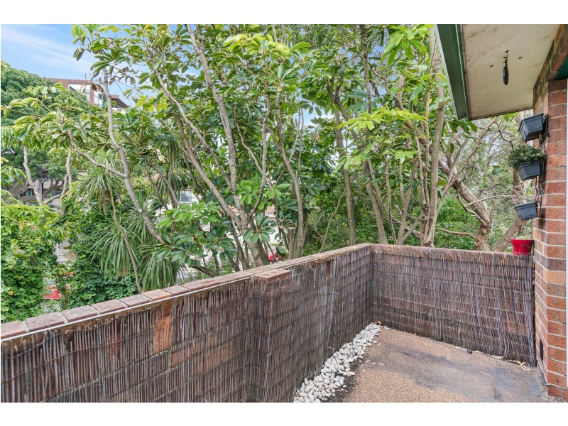 19/211 Old South Head Road, Bondi NSW 2026