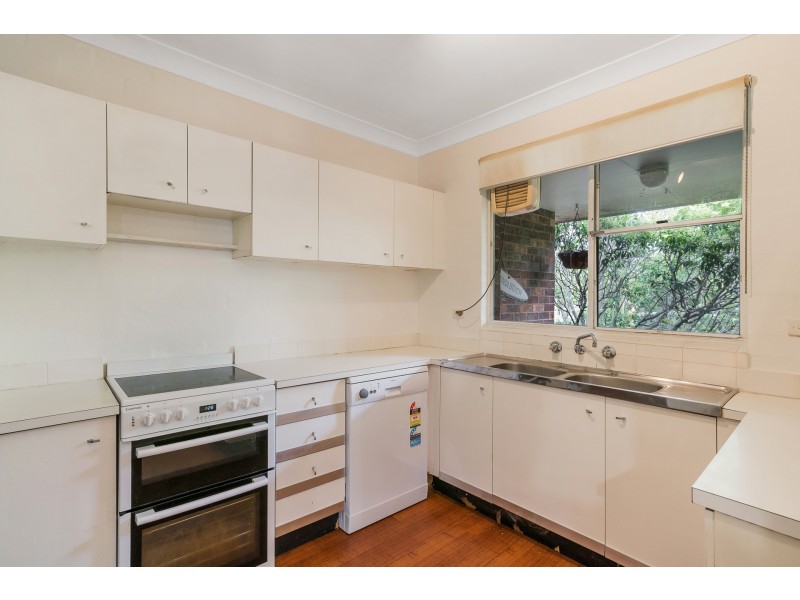 19/211 Old South Head Road, Bondi NSW 2026