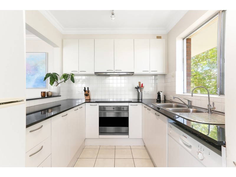 16/685 Old South Head Road, Vaucluse NSW 2030