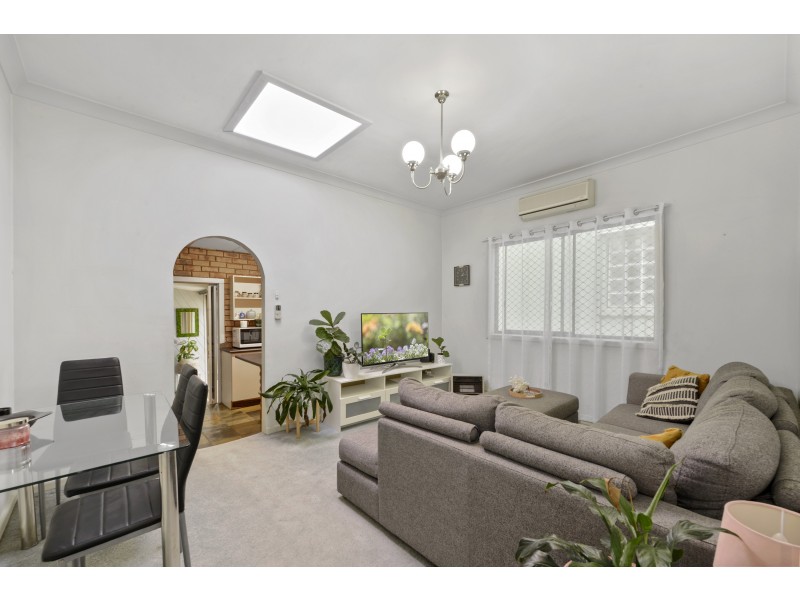 76 Napoleon Street, Mascot NSW 2020