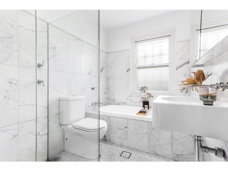 2/4 Wellington Street, Woollahra NSW 2025