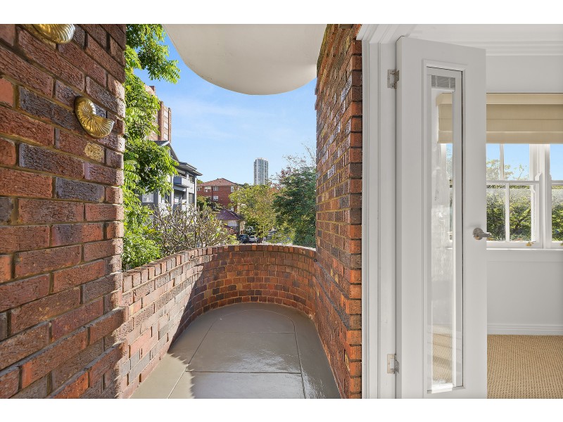 9/4 Henrietta Street, Double Bay NSW 2028