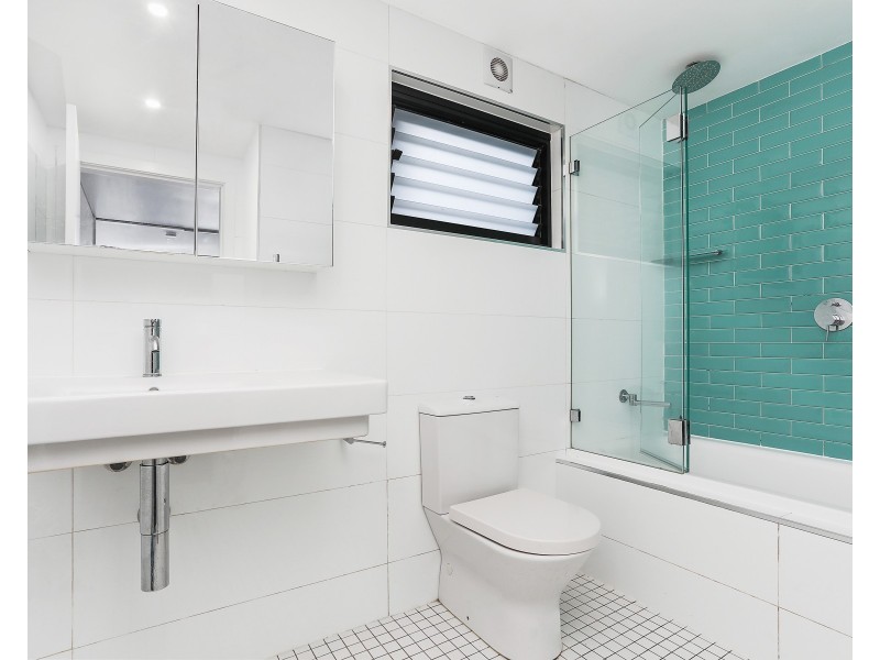 2/78 Bronte Road, Bondi Junction NSW 2022