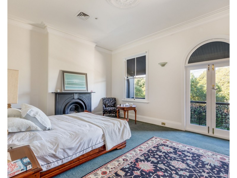 12 Moore Park Road (ENTER VIA 12 JOSEPHSON ST), Paddington NSW 2021