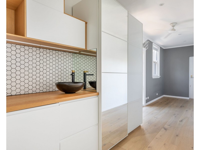 12 Moore Park Road (ENTER VIA 12 JOSEPHSON ST), Paddington NSW 2021