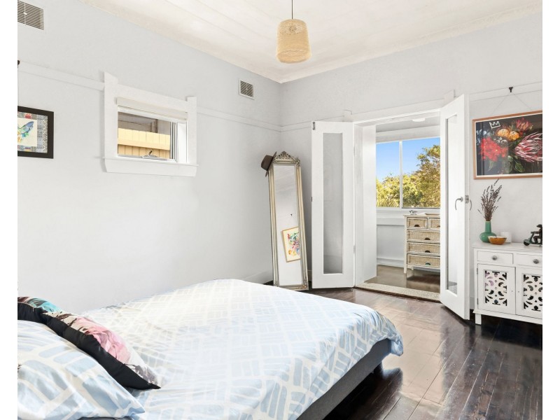 2/13 Wallis Parade, North Bondi NSW 2026