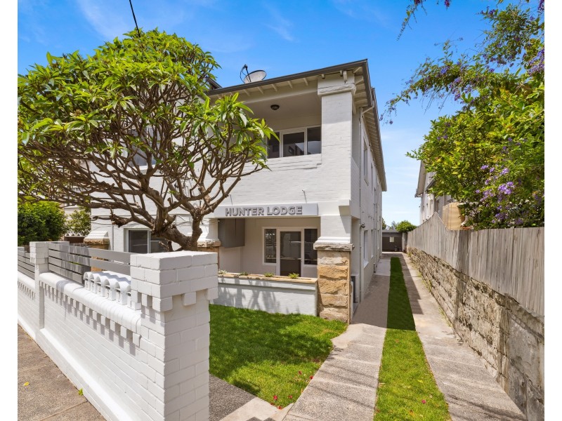 2/11A Fletcher Street, Tamarama NSW 2026