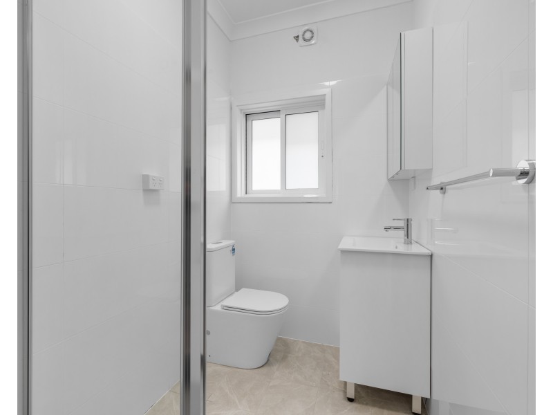 2/11A Fletcher Street, Tamarama NSW 2026