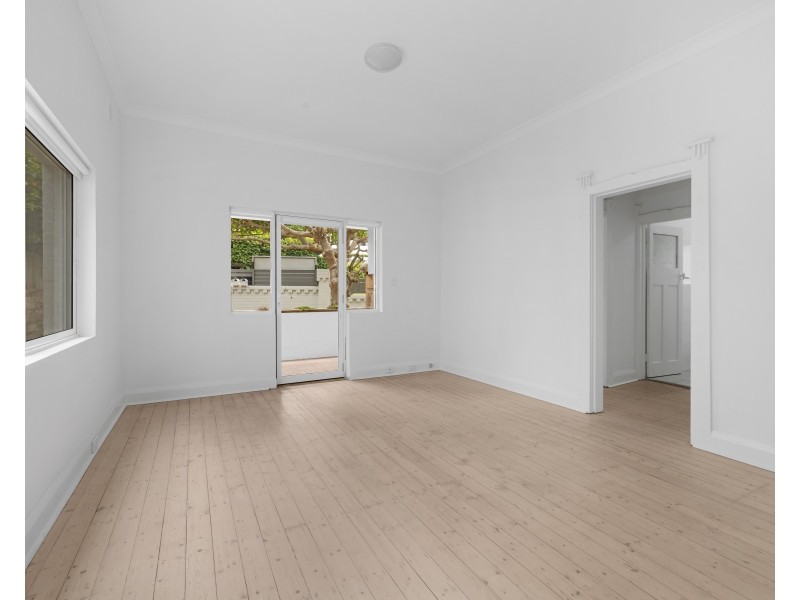 1/11a Fletcher Street, Tamarama NSW 2026