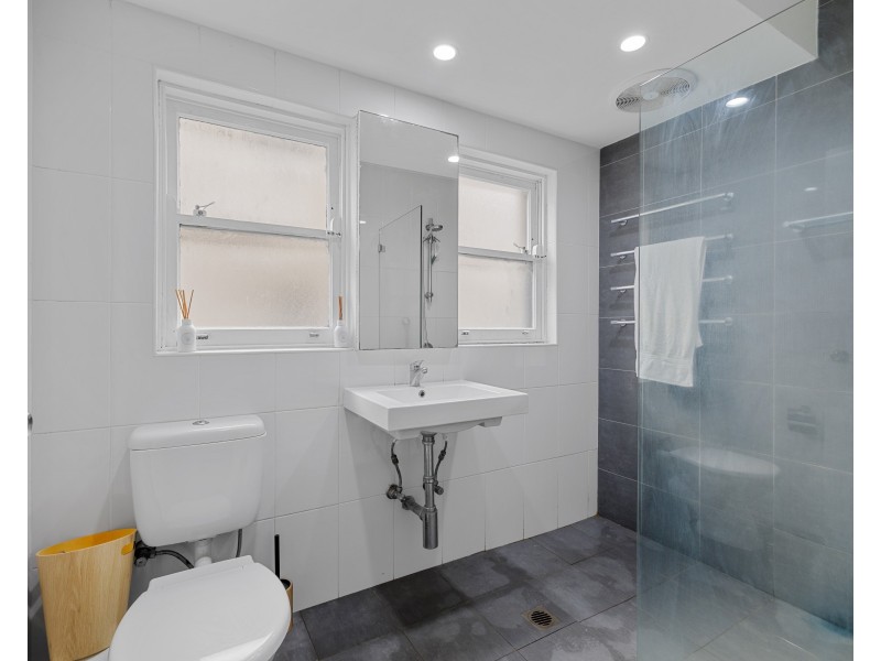 1/145 Hastings Parade, North Bondi NSW 2026