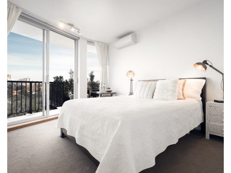 61/372 Edgecliff Road, Woollahra NSW 2025