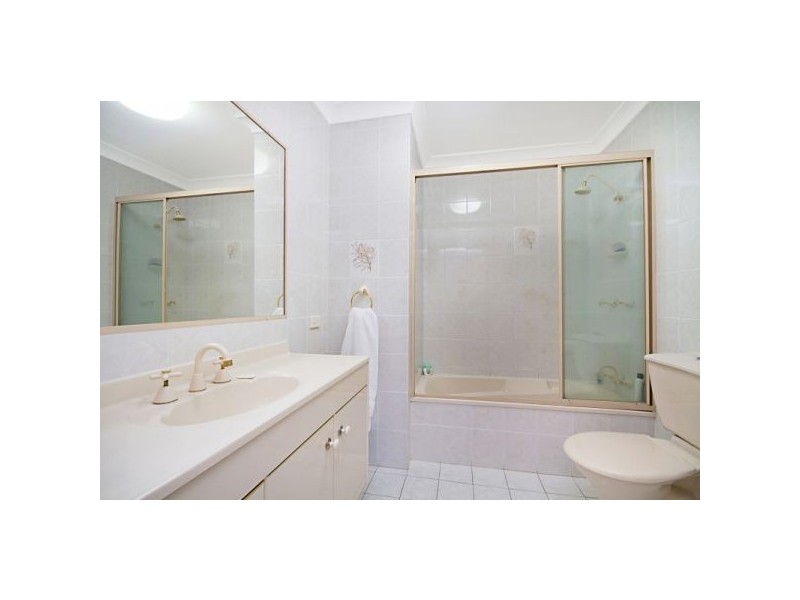 8/6 Petrie Street, Rainbow Bay QLD 4225