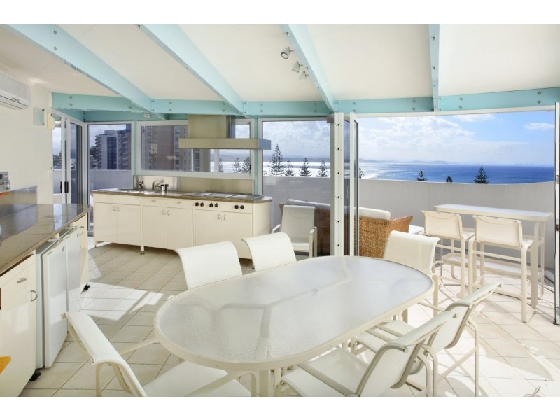 14/4 Eden Ave, Rainbow Bay QLD 4225