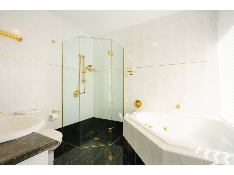 14/4 Eden Ave, Rainbow Bay QLD 4225