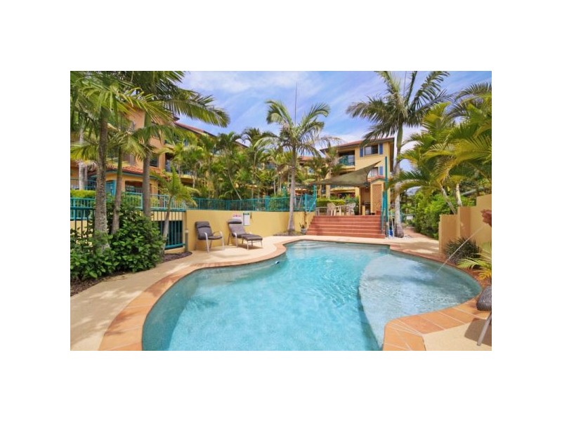 6/27 Dutton Street, Coolangatta QLD 4225