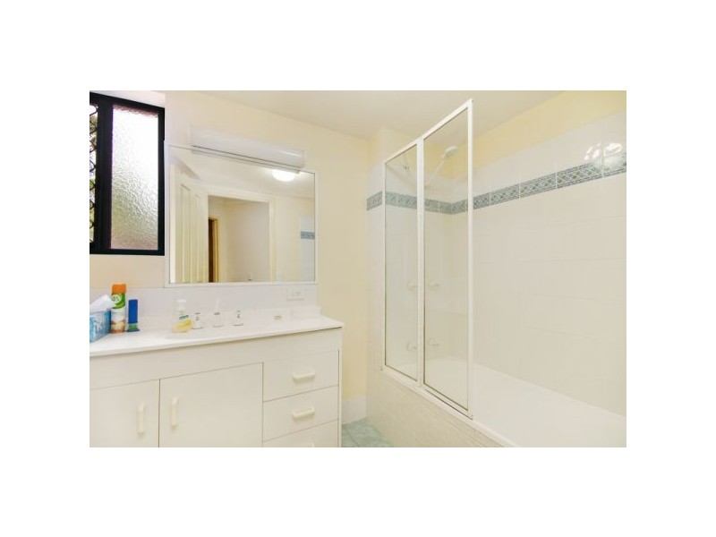 6/27 Dutton Street, Coolangatta QLD 4225