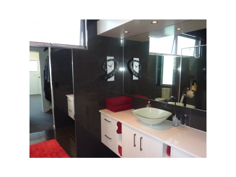 1/80 Stapylton Street, Coolangatta QLD 4225