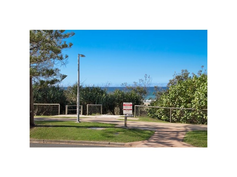 196 Pacific Parade, Bilinga QLD 4225