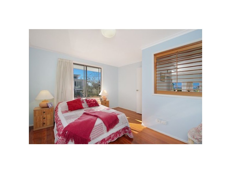 196 Pacific Parade, Bilinga QLD 4225