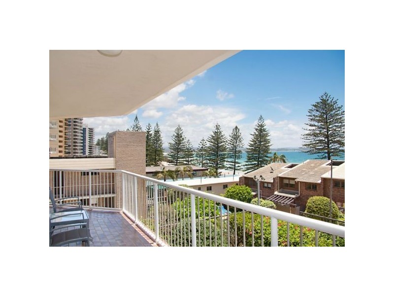 7/3 Eden Avenue, Rainbow Bay QLD 4225