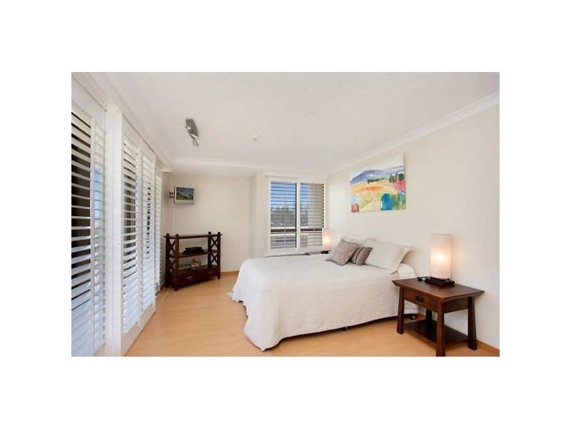 7/3 Eden Avenue, Rainbow Bay QLD 4225