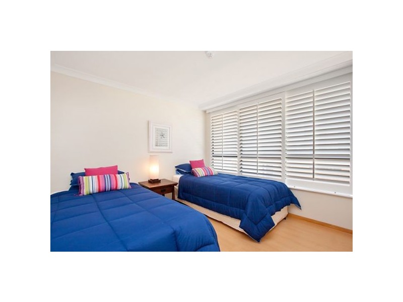 7/3 Eden Avenue, Rainbow Bay QLD 4225