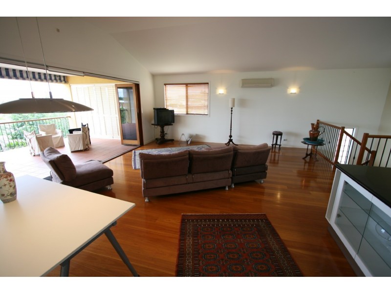 4 Dilkera St, Balmoral QLD 4171