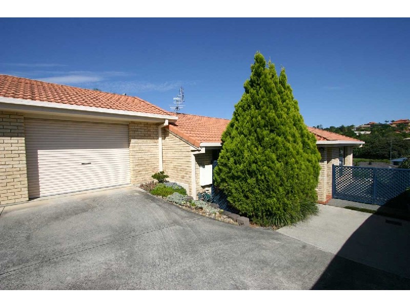 2/11 Tralee Drive, Banora Point NSW 2486