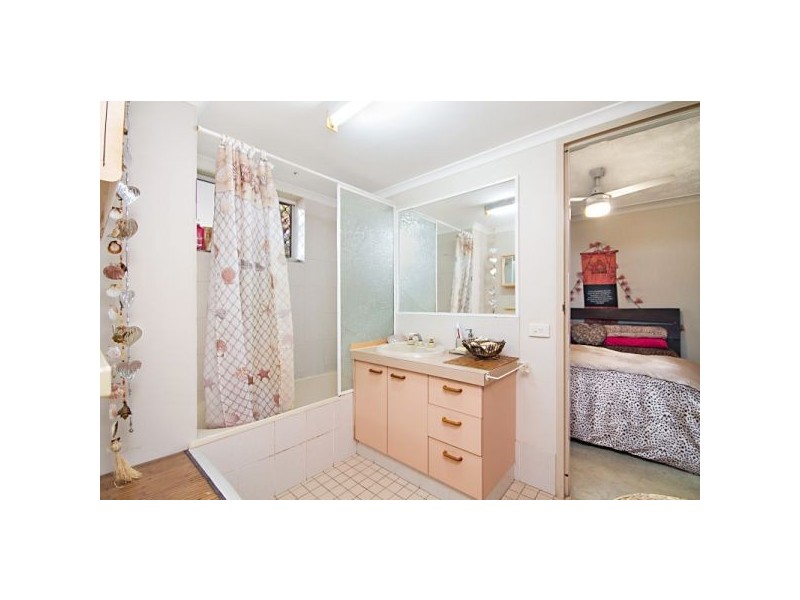 10/54 Dutton Street, Coolangatta QLD 4225