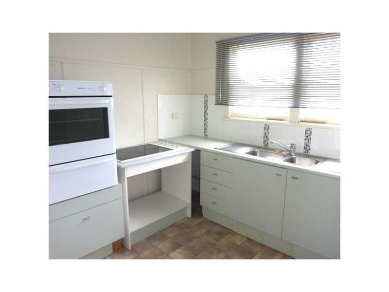 2/29 Winston Street, Kirra QLD 4225