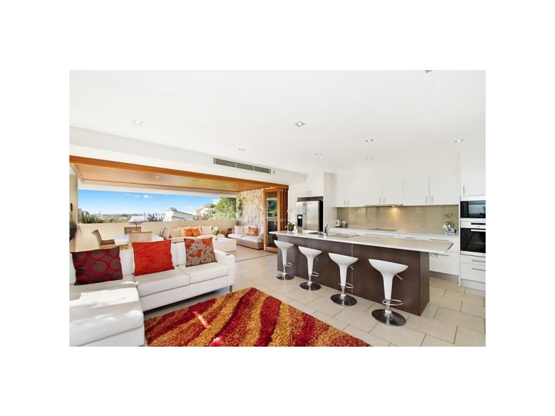 1/61 Garrick Street, Coolangatta QLD 4225