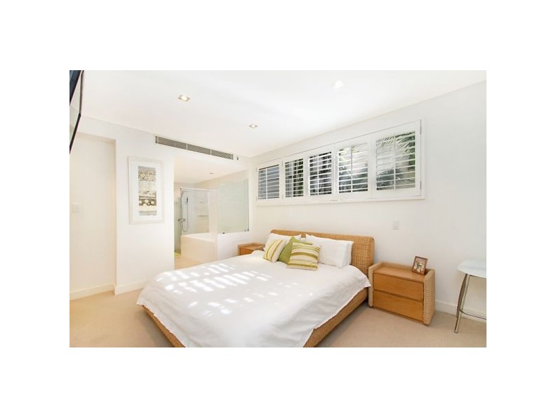 1/61 Garrick Street, Coolangatta QLD 4225