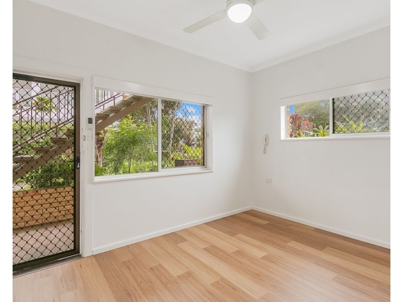 6/9 Douglas Street, Kirra QLD 4225